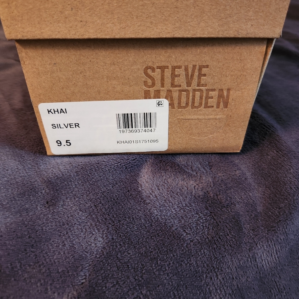 Steve Madden NIB Khai Silver D'Orsay Flats, 9.5M - Picture 4 of 4